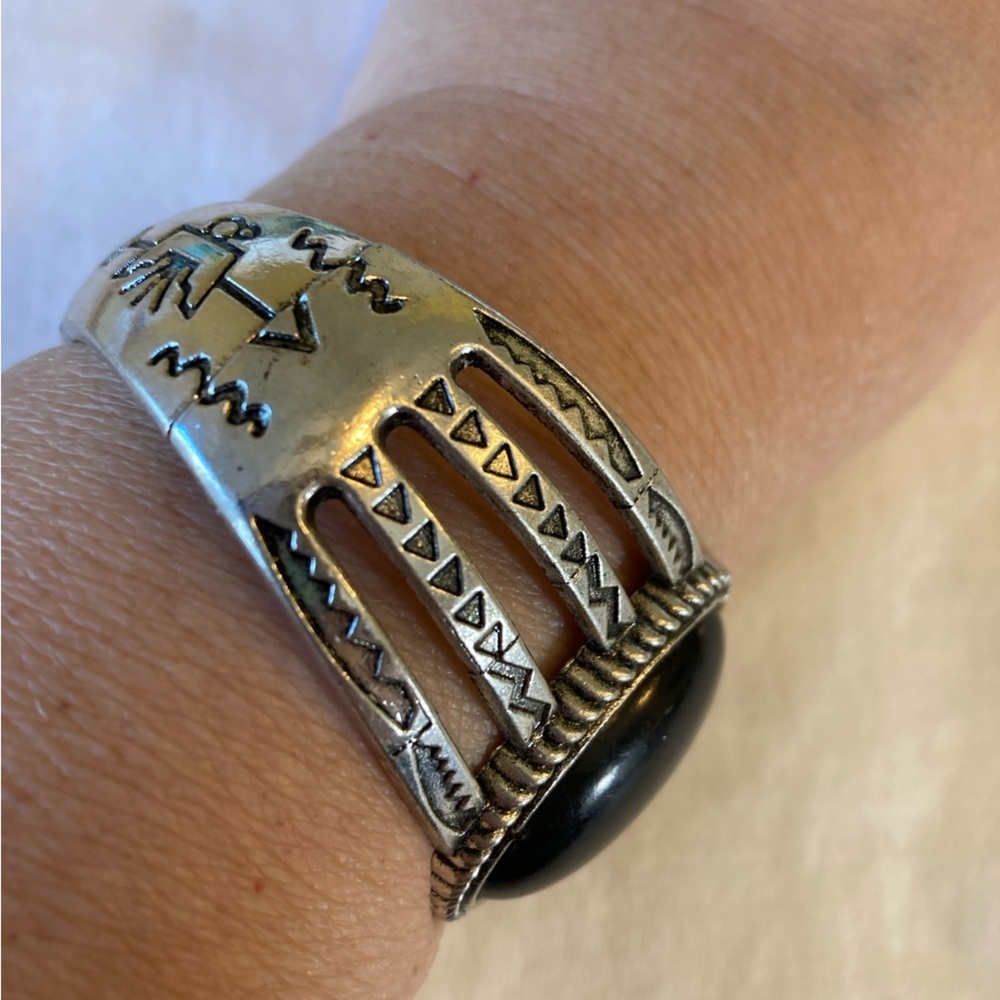 Black Stone Ethnic Inspired Hinged Bracelet - Picture 6 of 9